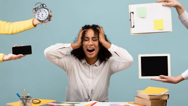 Setembro amarelo: saiba o que é e quais os sintomas do burnout