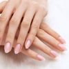 Confira as dicas que a nail designer separou para quem quer cuidar melhor das unhas de gel