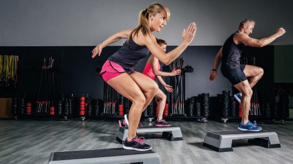 Veja o que é mito e o que é verdade sobre exercícios aeróbicos