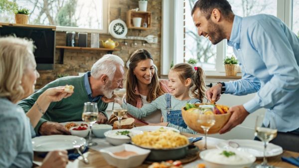 Confira nossas dicas para organizar e preparar um almoço de Páscoa caprichado para toda a família!