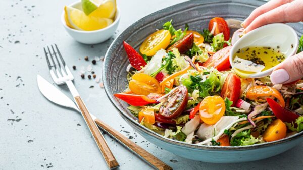 Saiba como temperar salada