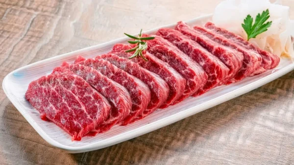 Reduzir o consumo de carne pode ajudar a melhorar a saúde e também contribuir para o equilíbrio do meio ambiente