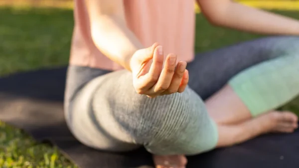 A prática diária da meditação pode oferecer diversos benefícios para o corpo e a mente; veja por onde começar!