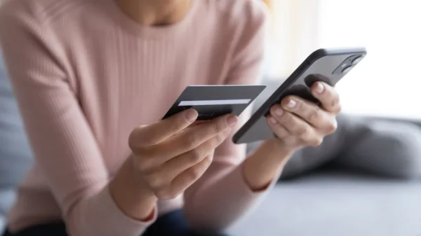 Especialista destaca ações que ajudam a proteger o bolso e as informações pessoais contra fraudes nos aplicativos de delivery