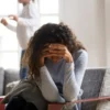 Especialistas refletem sobre a exaustão que muitas mulheres sentem por uma cobrança social de ser uma "boa mãe"