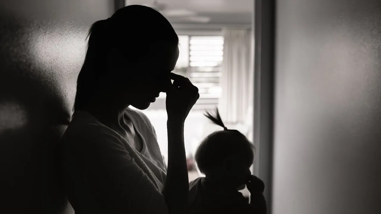 Especialista explica como reconhecer os sinais e cuidar do bem-estar emocional para evitar complicações para a saúde mental feminina