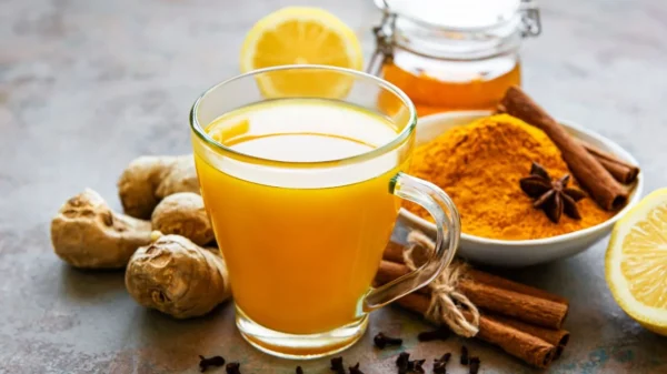 Confira opções de chás saborosos com propriedades únicas que ajudam a prevenir e tratar gripe e resfriado no inverno
