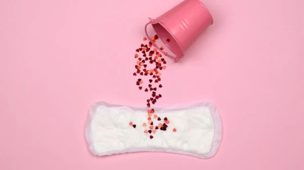 Ginecologista explica como quebrar tabus e conversar abertamente sobre menstruação com as meninas para ajudá-las a entender sobre o tema