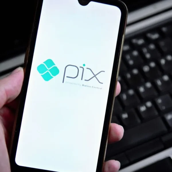 Mesmo sendo um dos meios de pagamento mais usados, o Pix ainda é alvo de fraudes. Veja os cuidados para usar a modalidade usar com segurança
